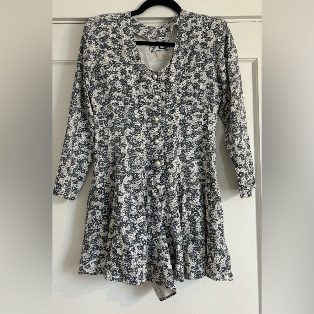 Vintage 70’s ditsy floral romper